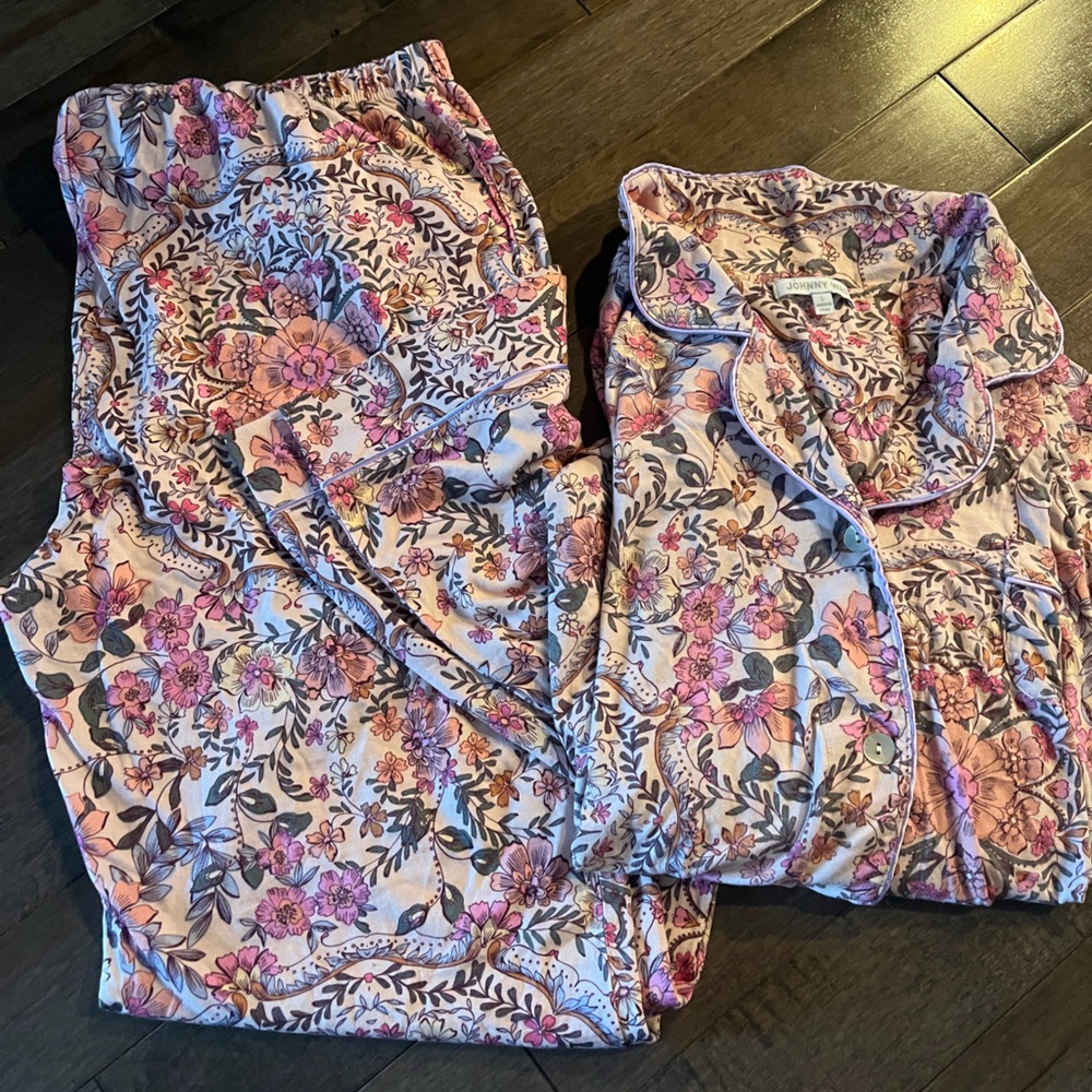 Johnny was pajama set